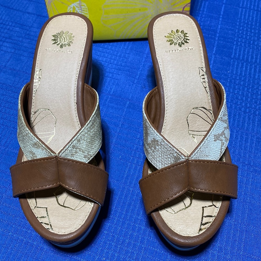 Yellow Box, Alexina style slip on sandal, Tan, NIB